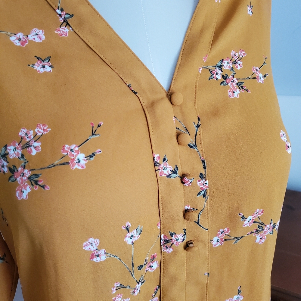 Express Mustard Floral Top XS - Picture 4 of 6